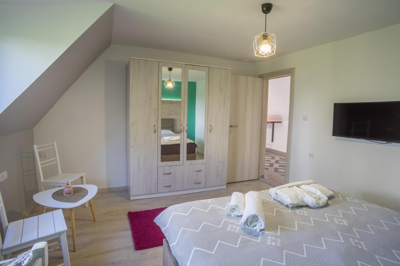 Mountain Inn Žabljak エクステリア 写真