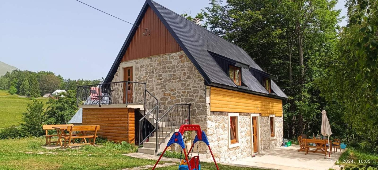 Mountain Inn Žabljak エクステリア 写真